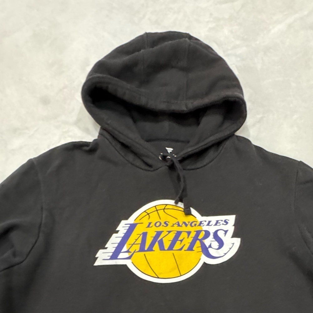 Lakers James 23 Black Hoodie - Picture 3 of 6